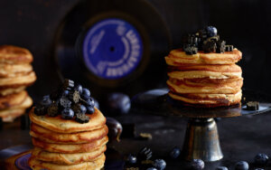 American pancakes with liquorice and lemon