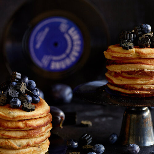 American pancakes with liquorice and lemon